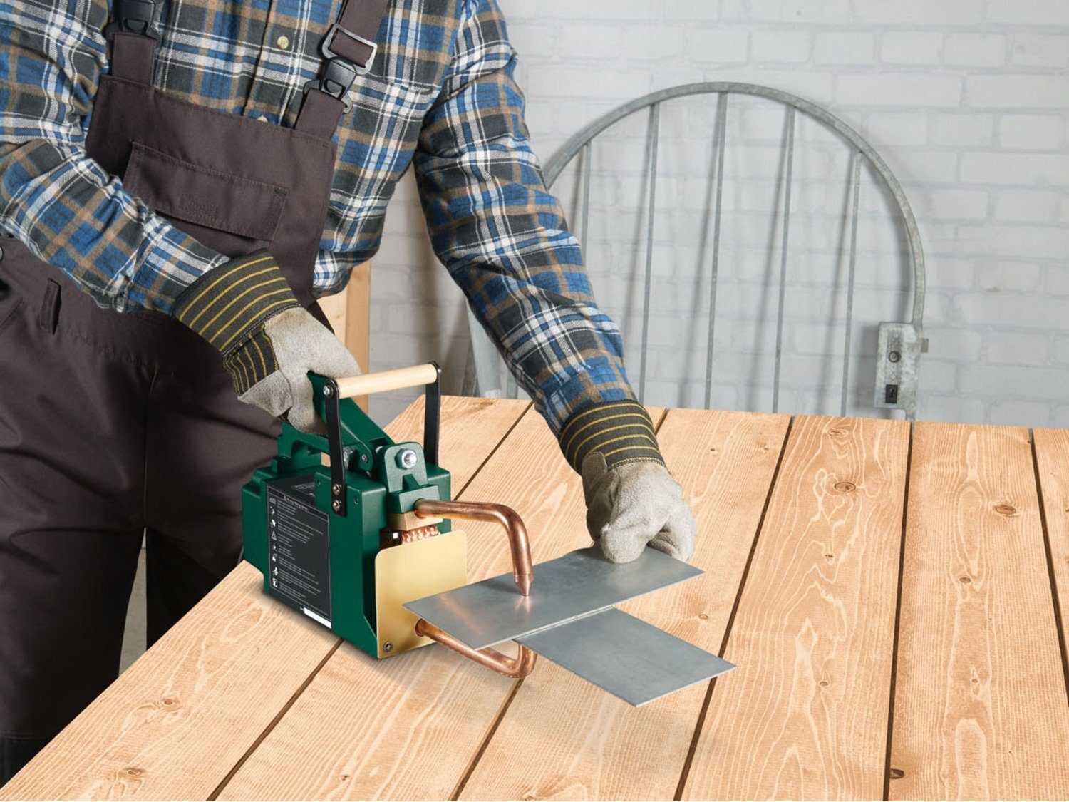 Poste à souder par points PARKSIDE® PPSZ 700 A1, 230 V, 6 500 A
