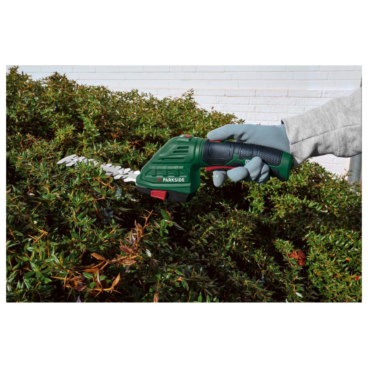 PARKSIDE® 4 V 2-in-1 cordless grass and shrub shears »PGSA 4 D5«, with 180° rotating soft handle