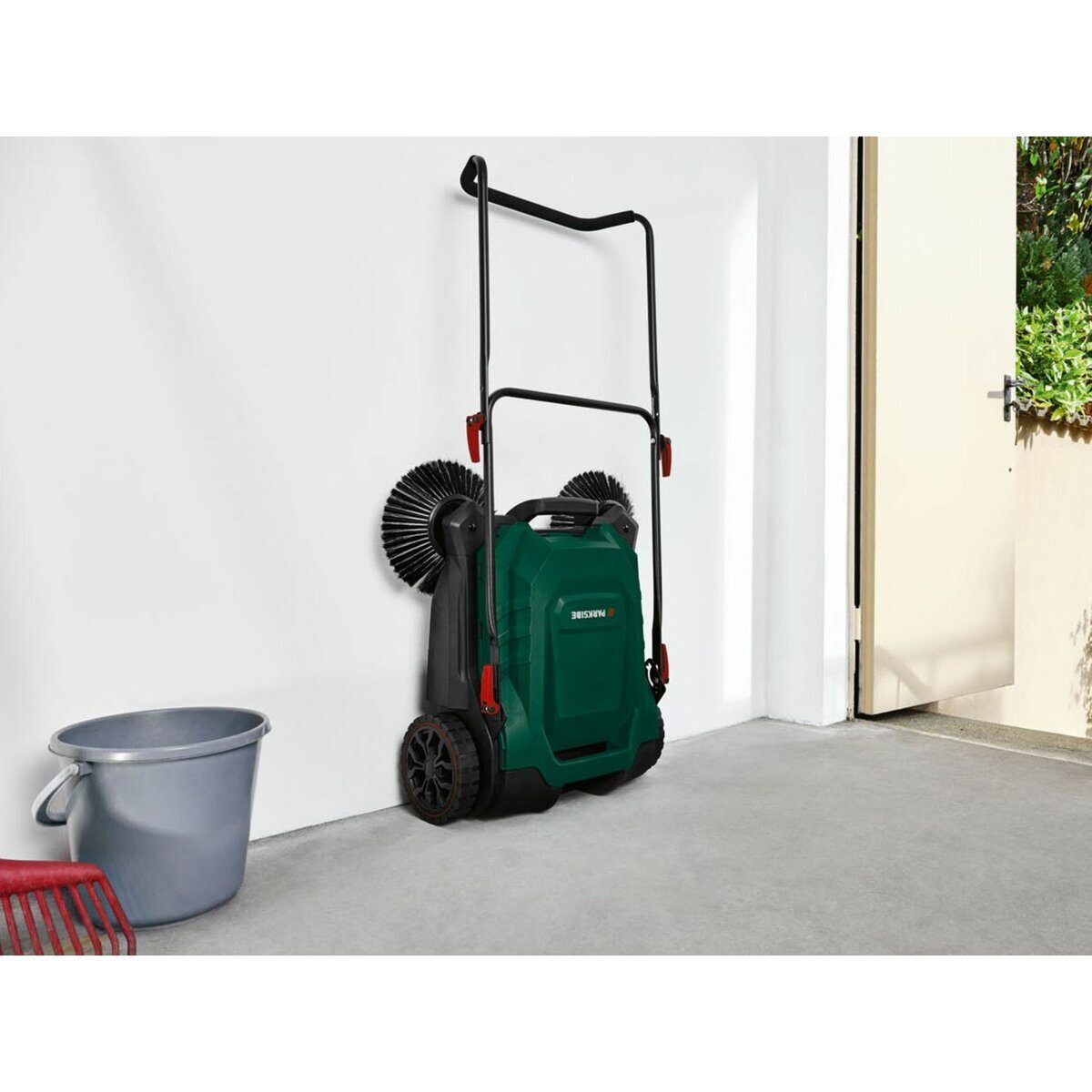 PARKSIDE® Kehrmaschine »PKM 24 A1«, mit 2 Tellerbürsten