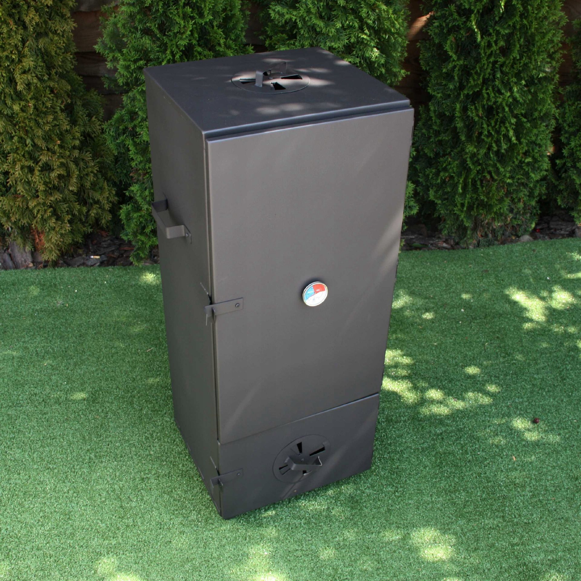 Handcrafted freestanding smoker complete in an XXXL starter set