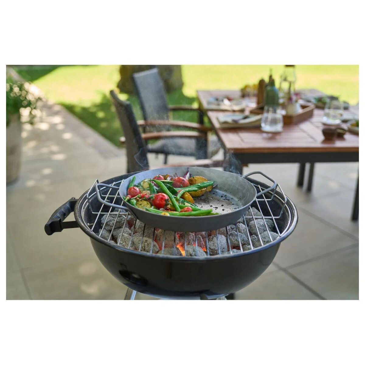 GRILLMEISTER Ø 32 Eisen-Grillpfanne / Ø 28,5 Eisen-Grillpfanne mit gelochtem Boden / Ø 20 Eisen-Grillpfanne mit Servierbrett (Eisenpfanne 20 cm)