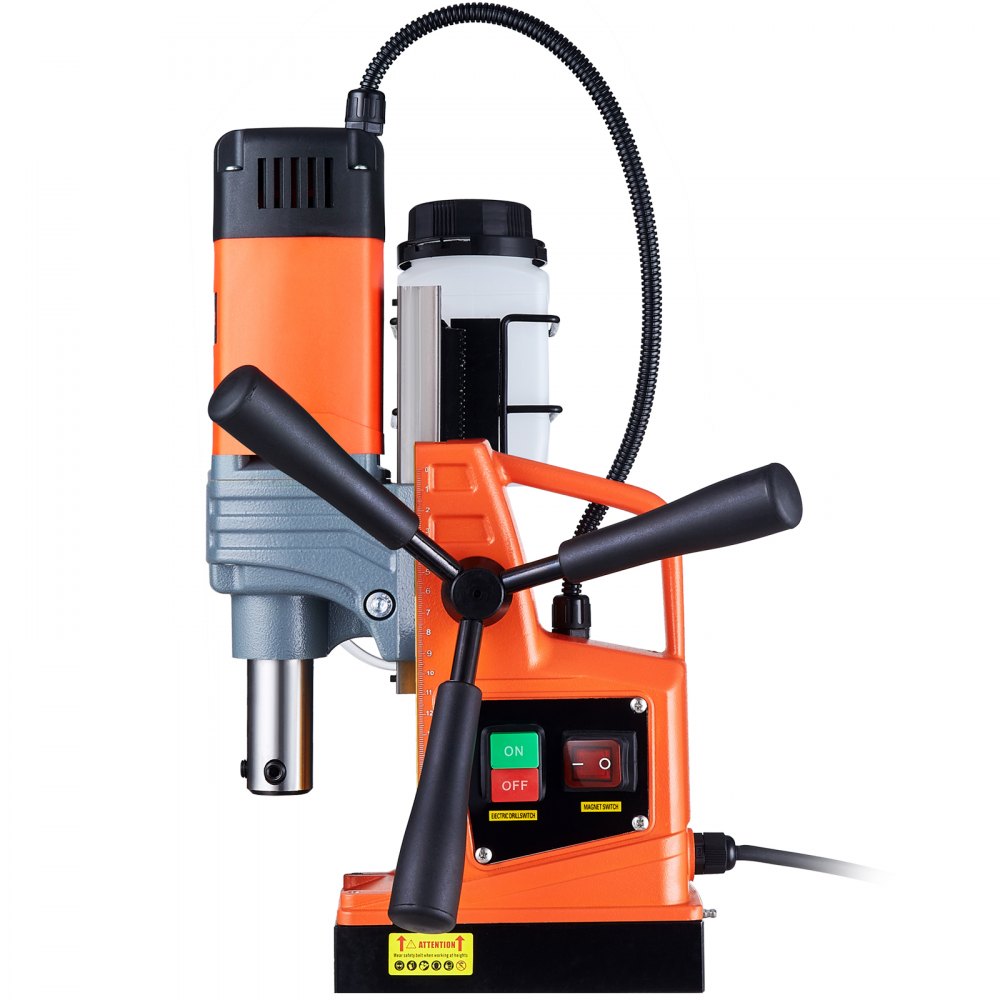 Professionele kernboormachine magneetboormachine 1300 W, kernboormachine magneetboorunit 13000 N 40 mm, 810 rpm magneetkernboorsysteem voor scheepsbouw, bruggenbouw, windenergieopwekking Professionele kernboormachine magneetboormachine 1300 W, kernboormachine magneetboorunit 13000 N 40 mm, 810 rpm magneetkernboorsysteem voor scheepsbouw, bruggenbouw, windenergieopwekking