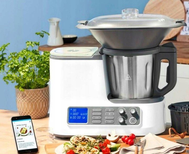 Food processor with cooking function, scales, steamer attachment, cooking basket, WiFi APP
