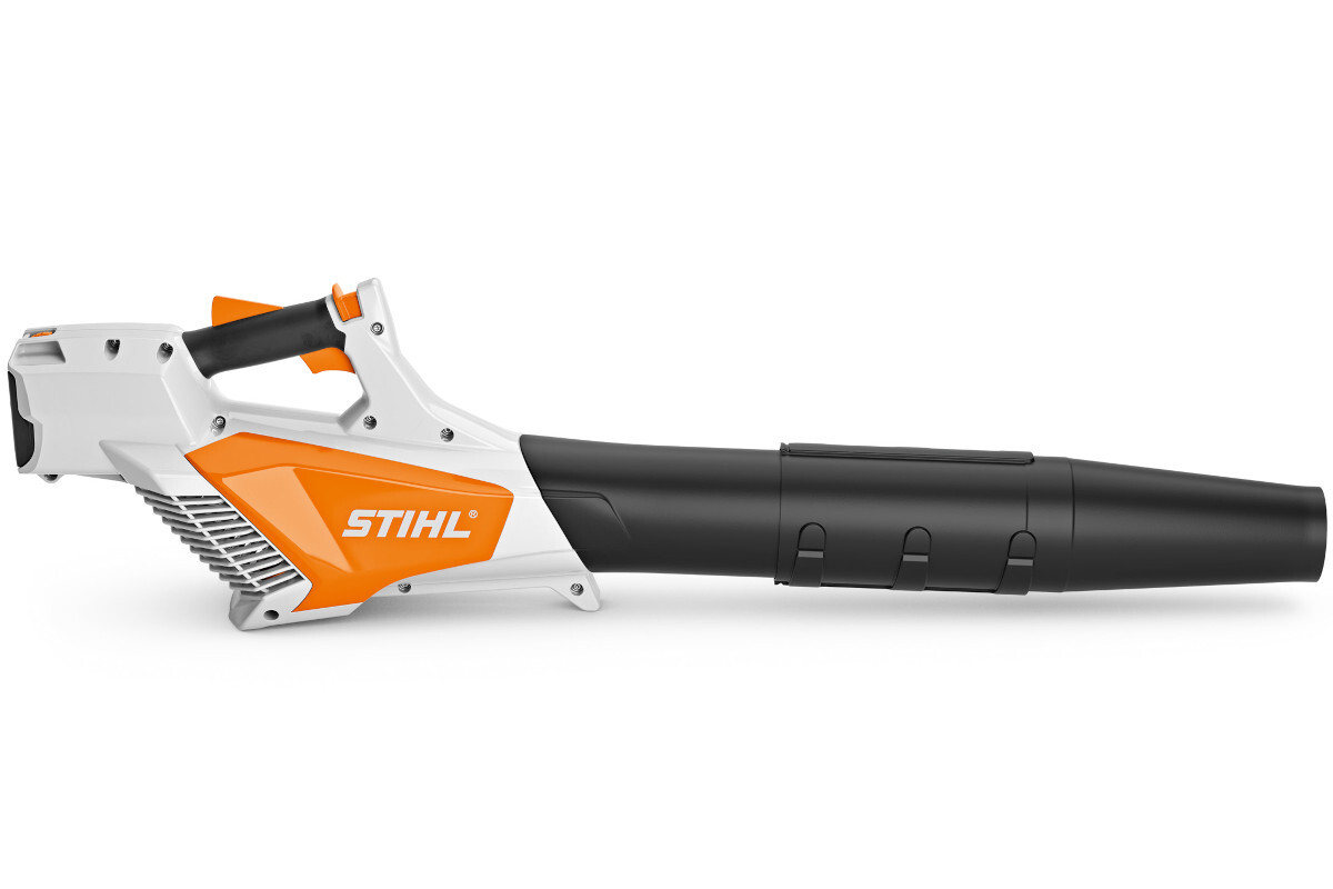 Stihl BGA 57 cordless leaf blower leaves dirt behind Stihl BGA 57 cordless leaf blower leaves dirt behind