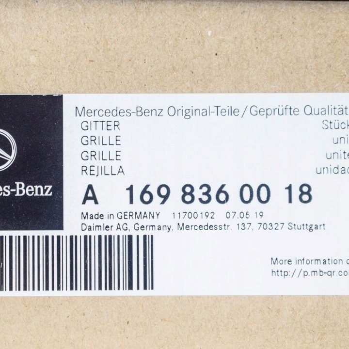 Original Mercedes-Benz bonnet inlet grille for the MERCEDES A and B Class A1698360018
