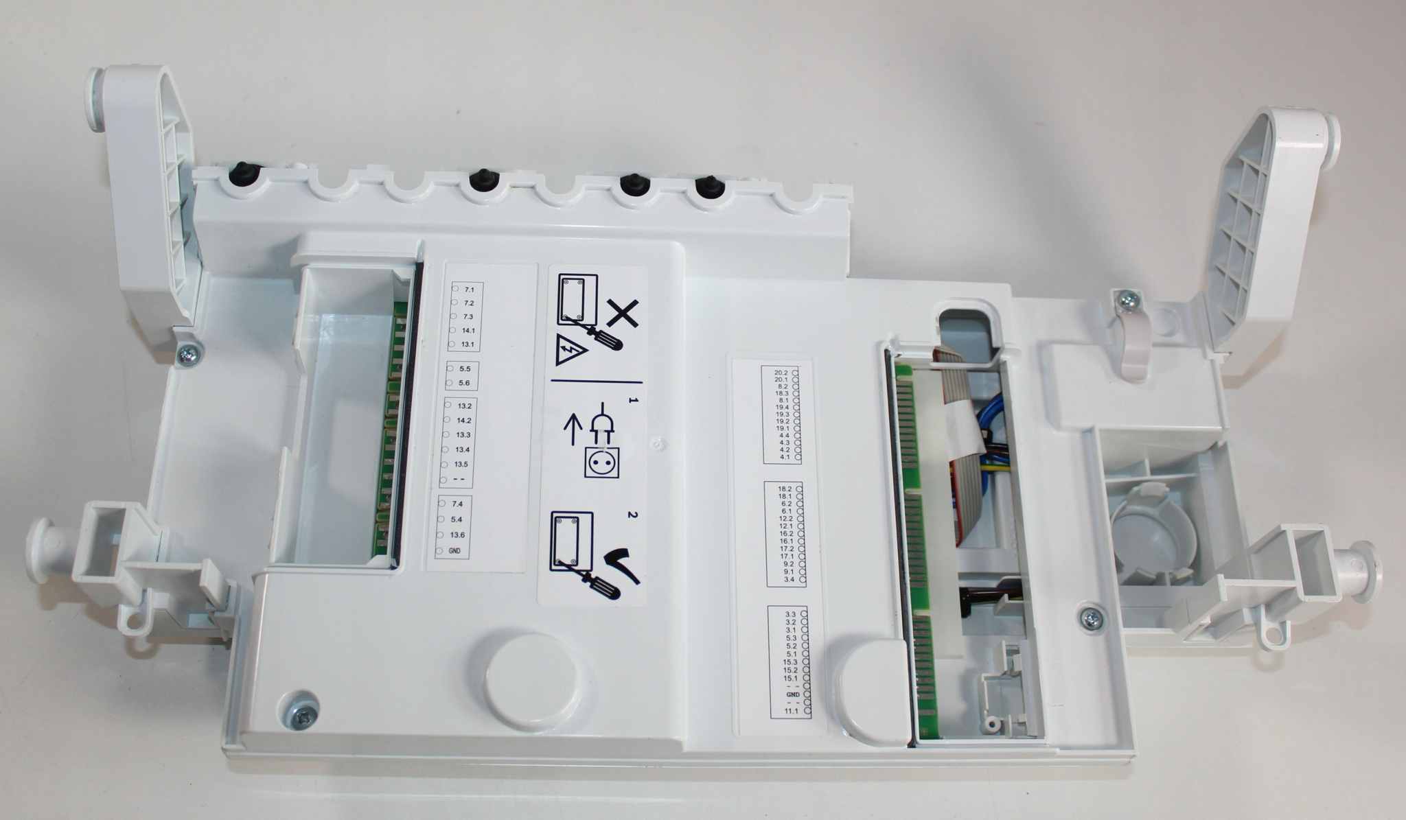 Buderus Sieger control unit for GB172 14-24 kW 8737602754 Bosch controller 8737602754 Buderus BC25 Logomax Plus GB172-14 0063BU1573 Buderus Sieger control unit for GB172 14-24 kW 8737602754 Bosch controller 8737602754 Buderus BC25 Logomax Plus GB172-14 0063BU1573