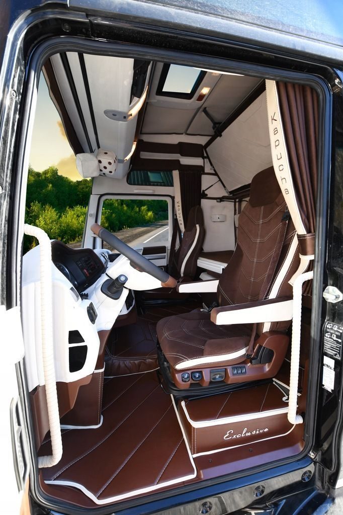 HOUSSES DE SIÈGE TIR MAN TGX 2017-2019 faites à la main et de haute qualité, ensemble complet