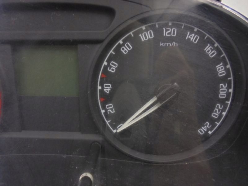 Skoda Fabia Roomster Tachometer Drehzahlmesser Kombiinstrument 5J0920801C TDI