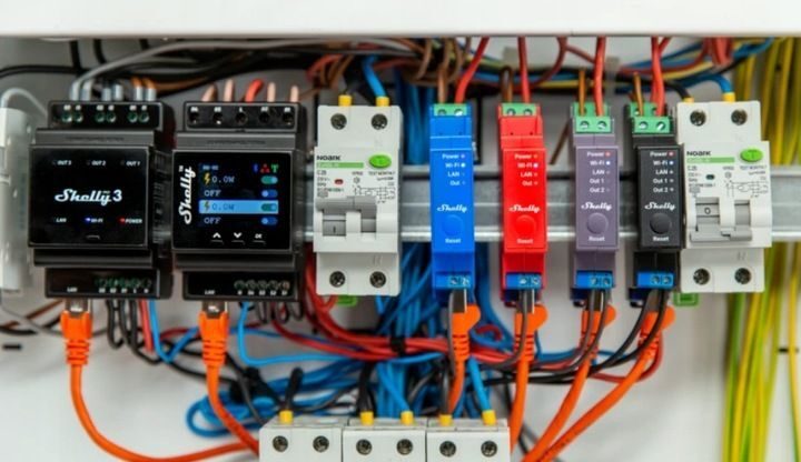 Shelly Pro 3 LAN WIFI BT 3-kanaals 16A machine wandverdeler elektrische verdeelkast meterkast 3800235268094