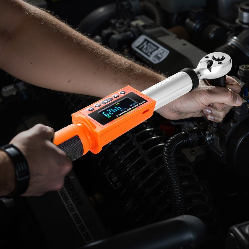 3/8" Drive (6.7-135Nm) Digital Torque Wrench Set, 72 Teeth, ±2% Precise Electronic Torque Wrench with Preset Value and LED Notification for Car Repair