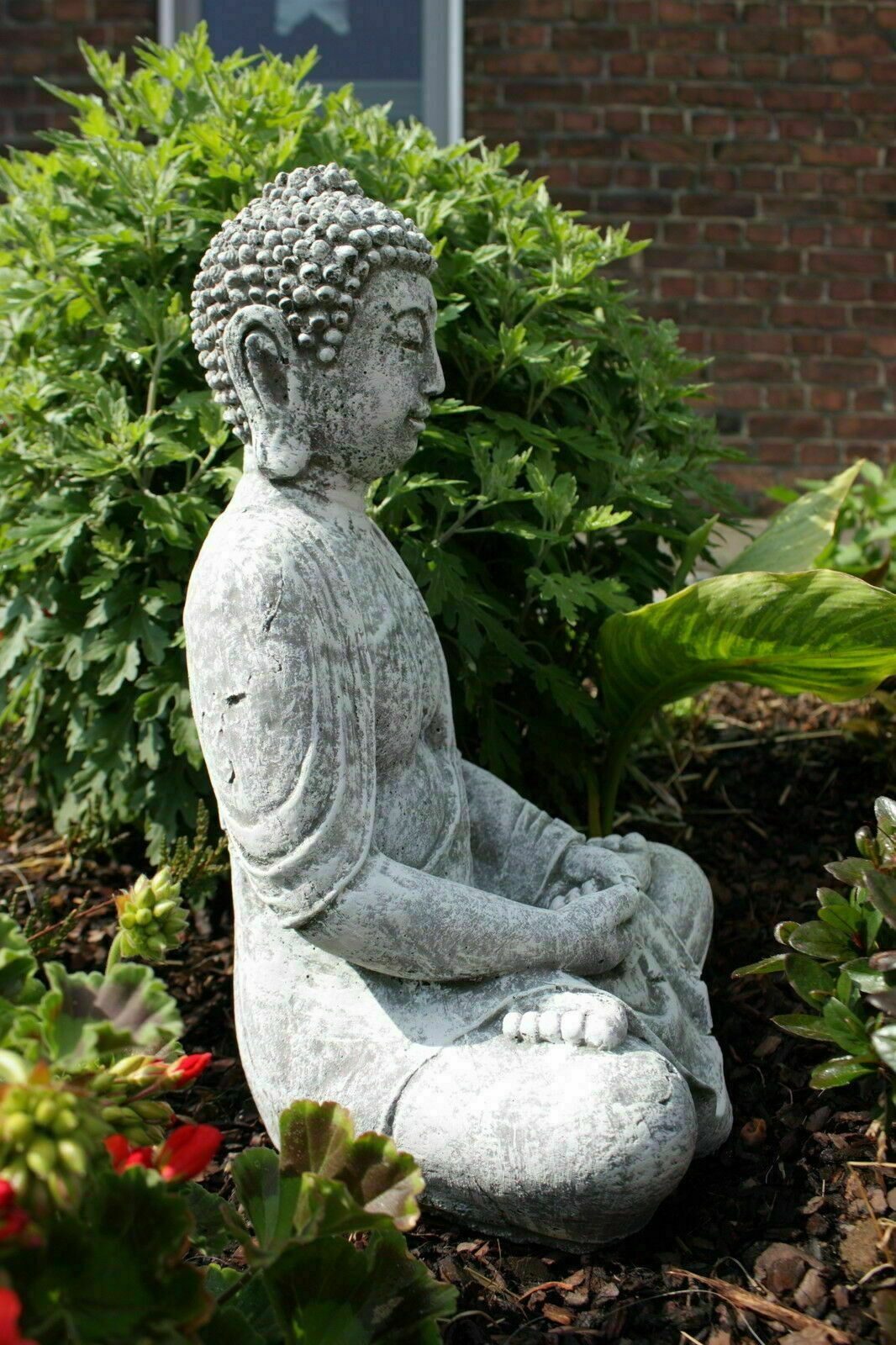 Deko-Steinfigur groß Buddha Shiva. Frostsichere Garten-Deko-Gartenfigur aus Steinguss