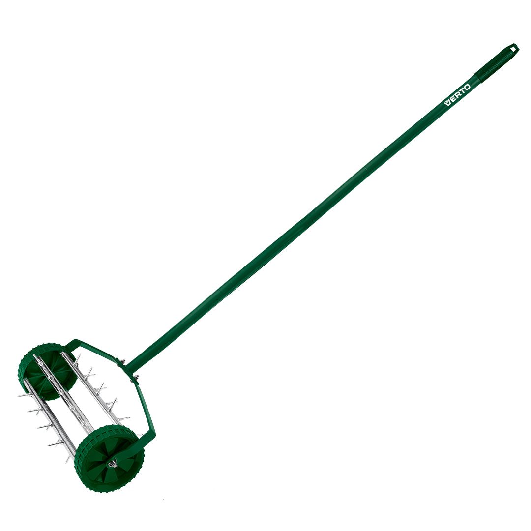 Manual aerator, lawn scarifier