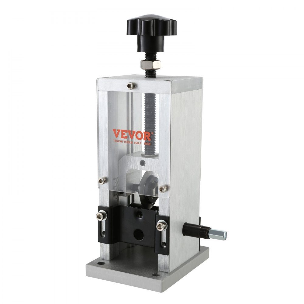 Machine à éplucher les câbles 1,5-30 mm. Machine à éplucher les câbles. Manuellement ou alimenté par une perceuse. Machine à éplucher les câbles 130 x 130 x 300 mm. Idéal pour dénuder les fils multiconducteurs monofilaments enduits