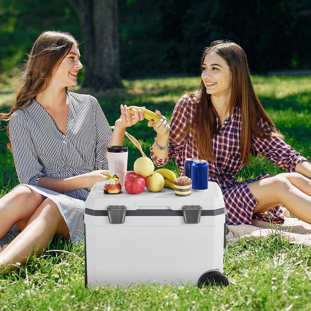 Draagbare koelbox (45 Qt / 64 blikjes) met ijsopslag en stevige handgrepen en bekerhouder, geïsoleerde draagbare koelbox gemaakt van stevig materiaal, geschikt voor familiepicknicks en lange reizen