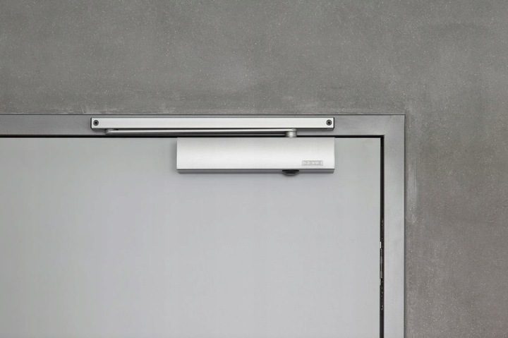 Ferme-porte GEZE TS 5000 argent avec rail 27333 68221