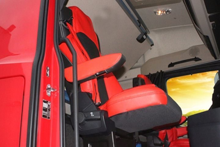 Housses de siège de camion Actros fabriquées à la main et de haute qualité, MERCEDES ACTROS MP4 MP 4, combinaison rouge, ensemble complet