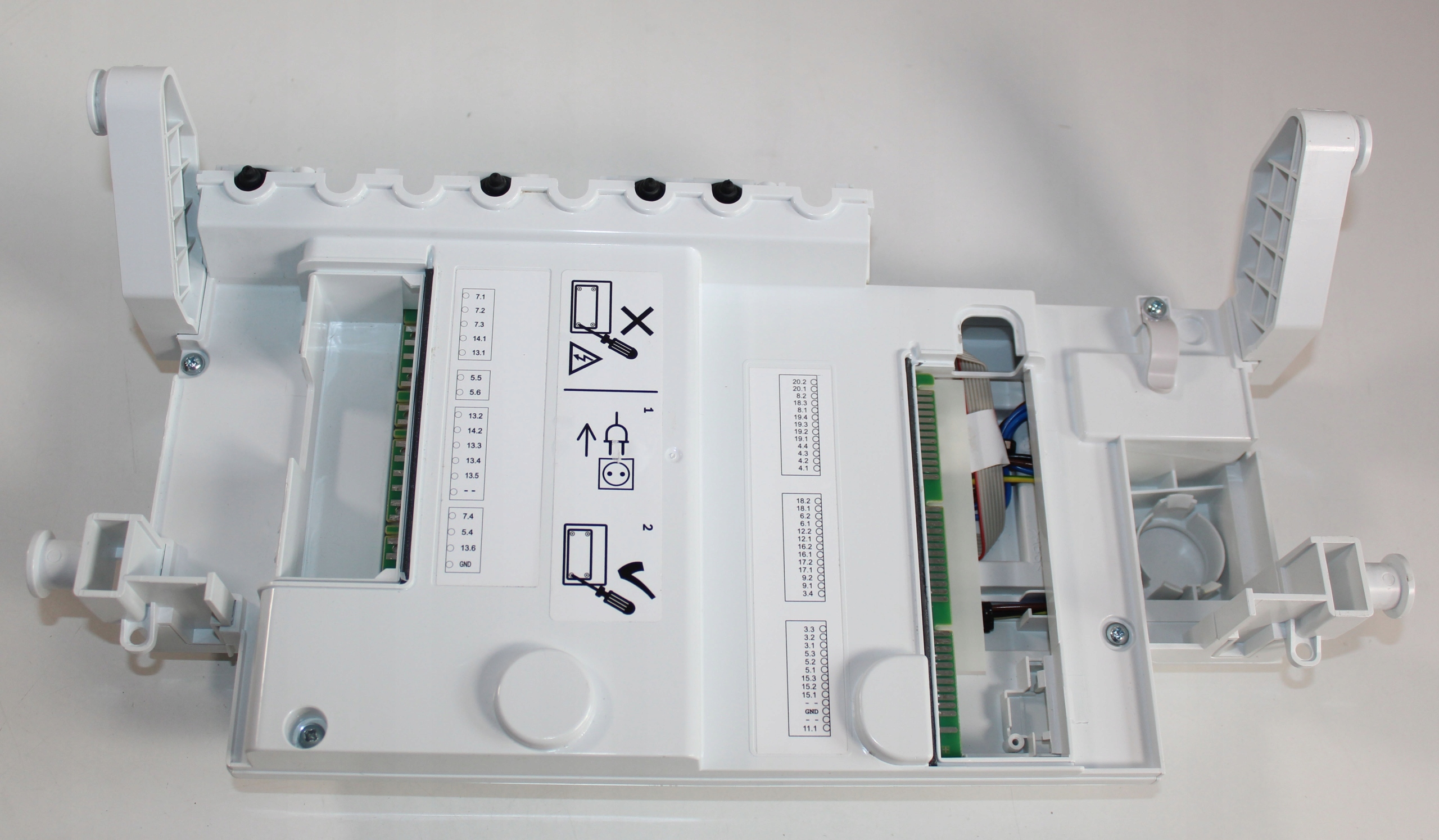 Buderus Sieger control unit for GB172 14-24 kW 8737602754 Bosch controller 8737602754 Buderus BC25 Logomax Plus GB172-14 0063BU1573 Buderus Sieger control unit for GB172 14-24 kW 8737602754 Bosch controller 8737602754 Buderus BC25 Logomax Plus GB172-14 0063BU1573