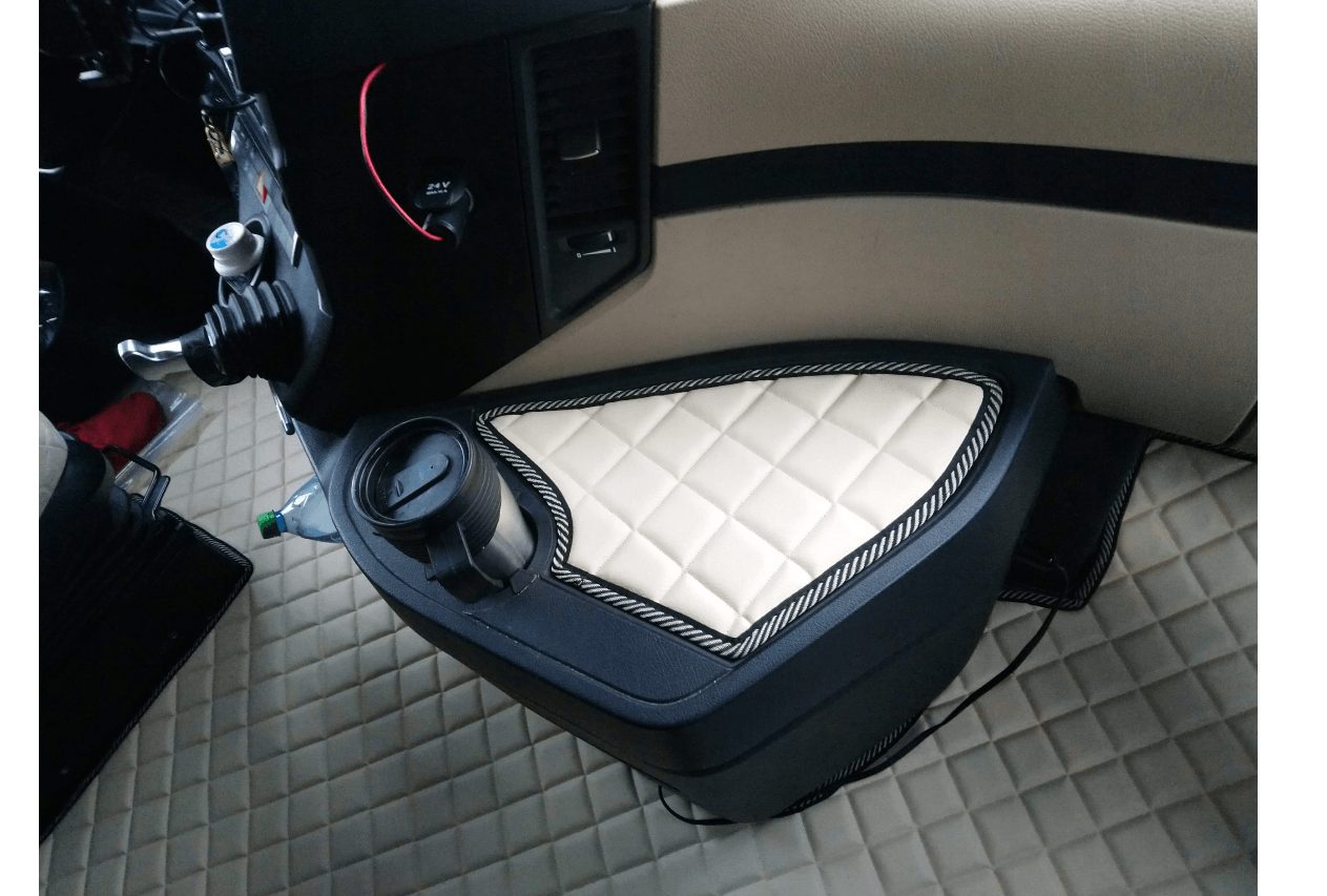 Handmade Mercedes Actros ab MP4 Fußmatten Teppich komplett Set