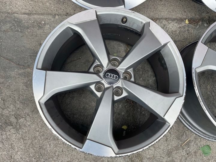 FELGEN 19 5X112 8J ET49 AUDI RS3 ROTOR ORIGINAL 8V0601025FA 8V060102ET 1 Satz mit 4 Felgen