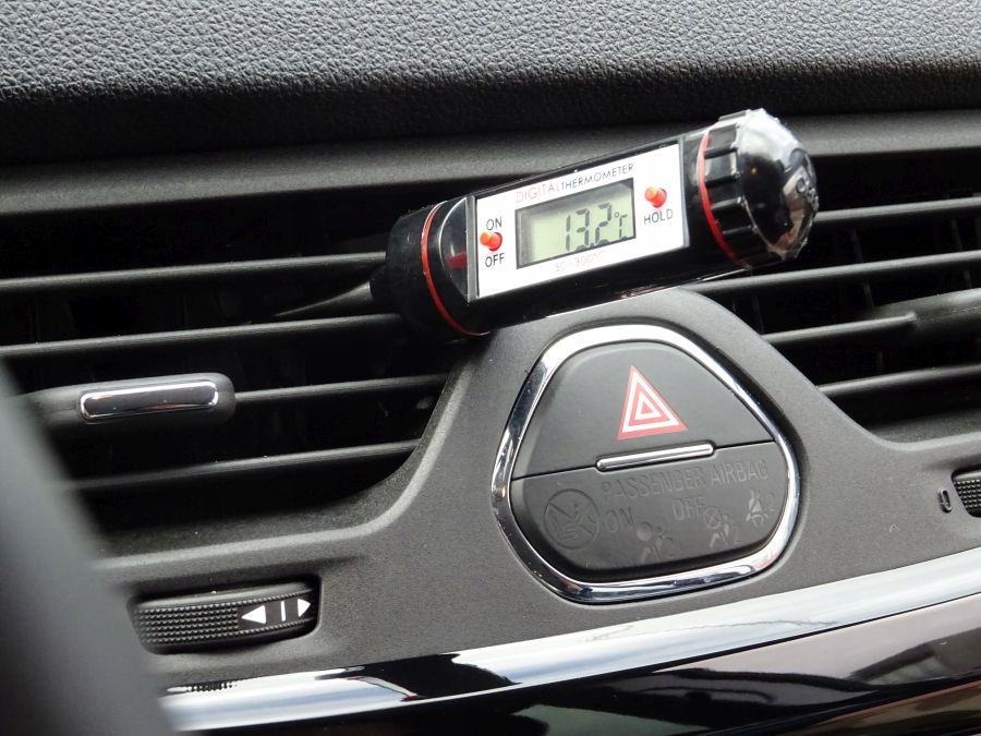 Gas zum Befüllen der Klimaanlage von Autos mit R1234yf + THERMOMETER