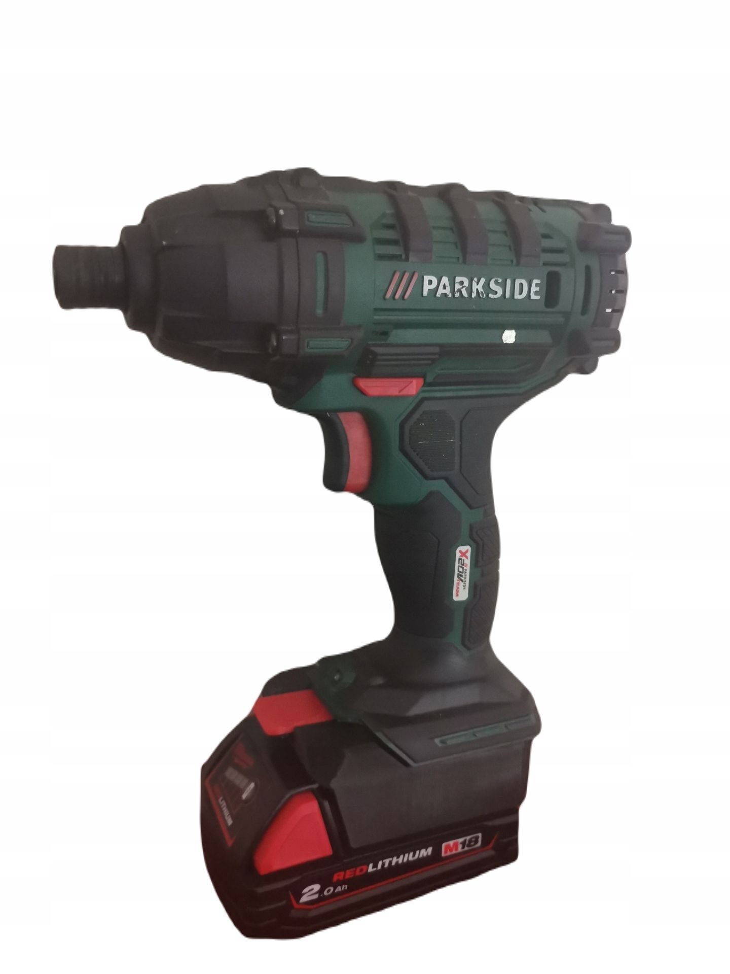 Adaptateur batteries MILWAUKEE M18 pour outils Parkside X20