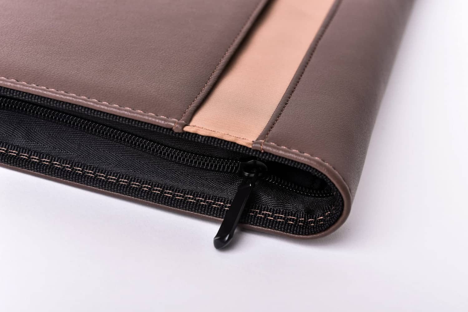 BRIEFCASE FOR DOCUMENTS A4
