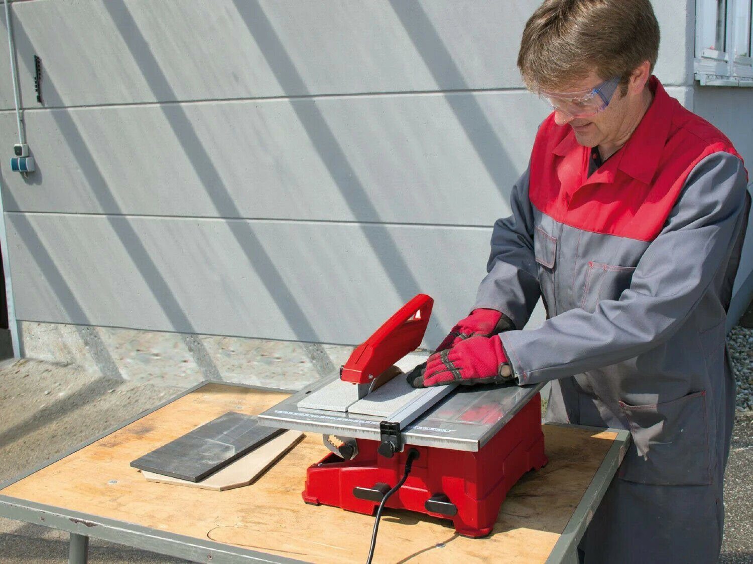 Tile cutting machine »TC-TC 800«, 800 watts, with water cooling