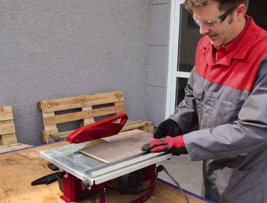 Einhell Fliesenschneidemaschine TH-TC 618 (600 W, Schnitthöhe 35 mm, Tischgröße 330 x 360 mm, Diamanttrennscheibe Ø 180 mm) + Einhell Diamanttrennscheibe passend für Fliesenschneider (180 x 25,4 mm)