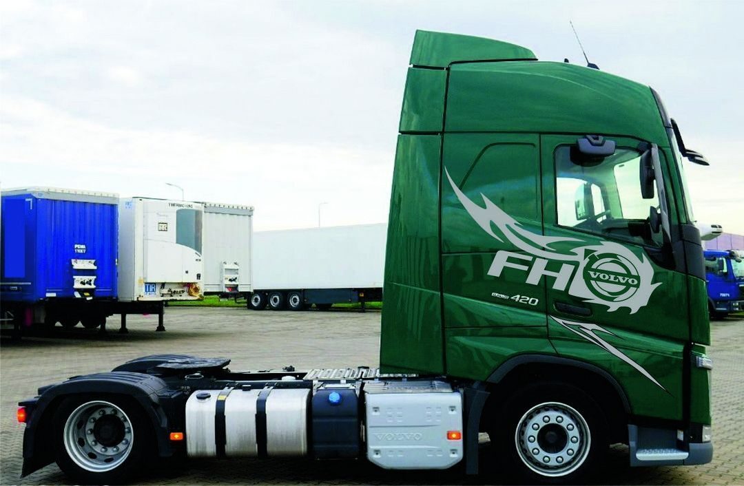 AUFKLEBER Fahrzeugbeschriftung VOLVO FH 4 12 13 16 FLAMES Set 2