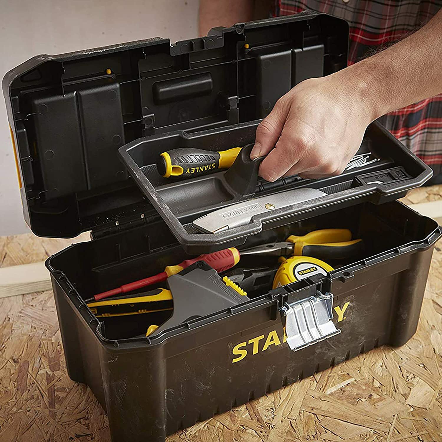 Stanley gereedschapskoffer / gereedschapskoffer (gereedschapskoffer met metalen sluitingen, stevige kunststof organizer voor diverse gereedschappen, koffer met afneembare drager)