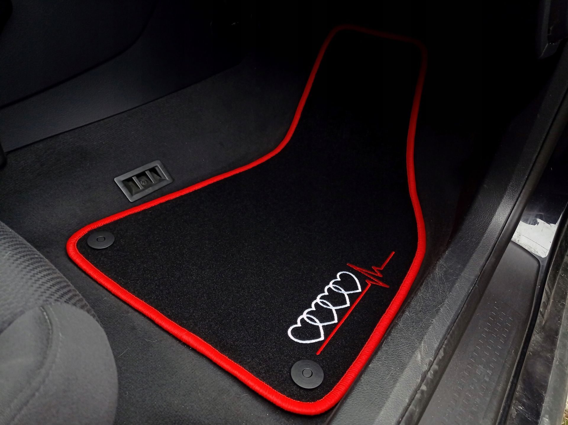 Handgemaakte velours matten vloermatten SET voor AUDI modelselectie + BORDUURSEL