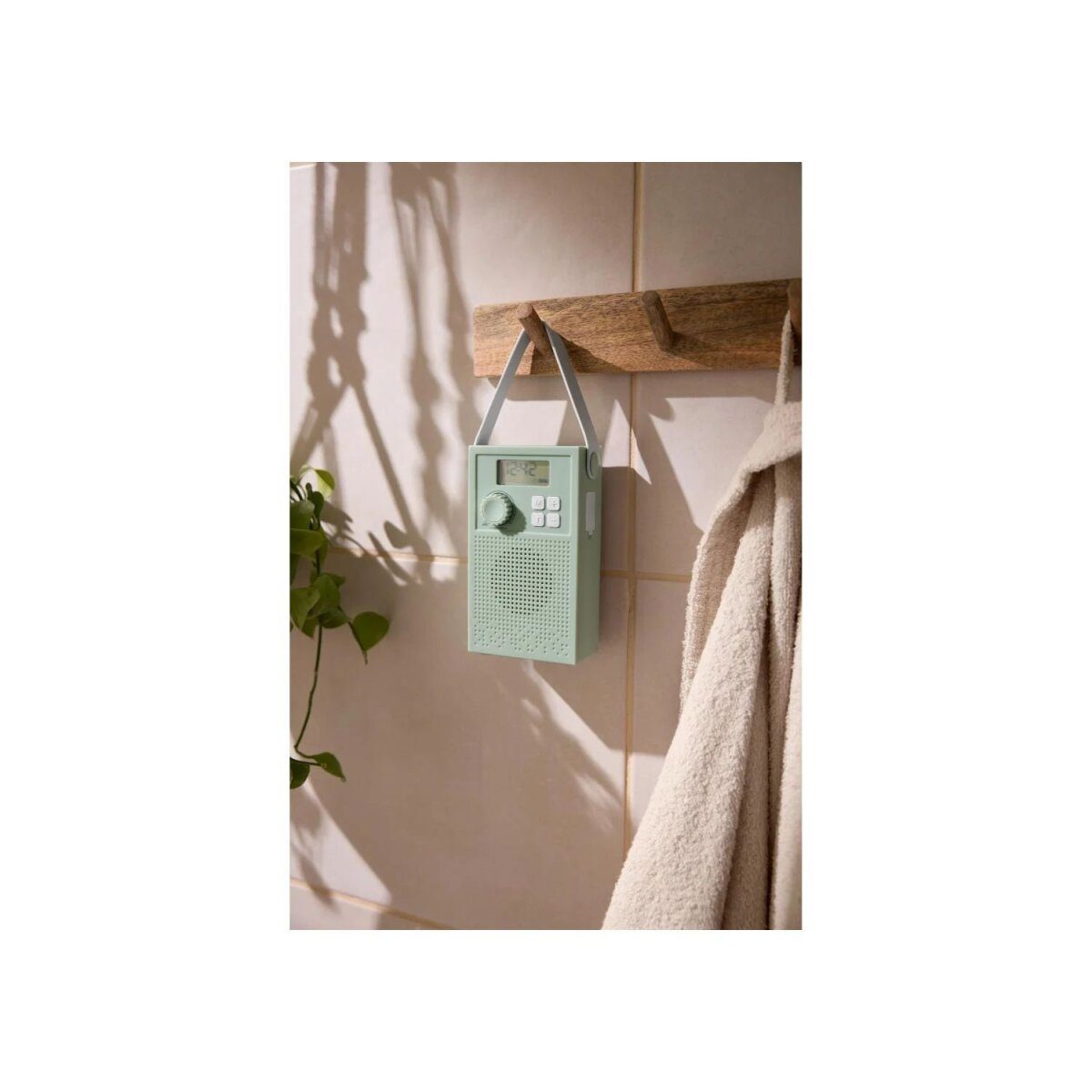 TRONIC® bathroom radio TRONIC® bathroom radio TBR 1200 A1, green