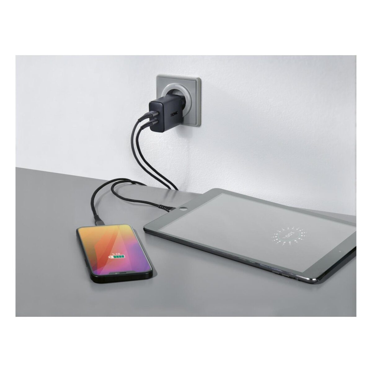 TRONIC® dual USB charger, with Power Delivery (black)
