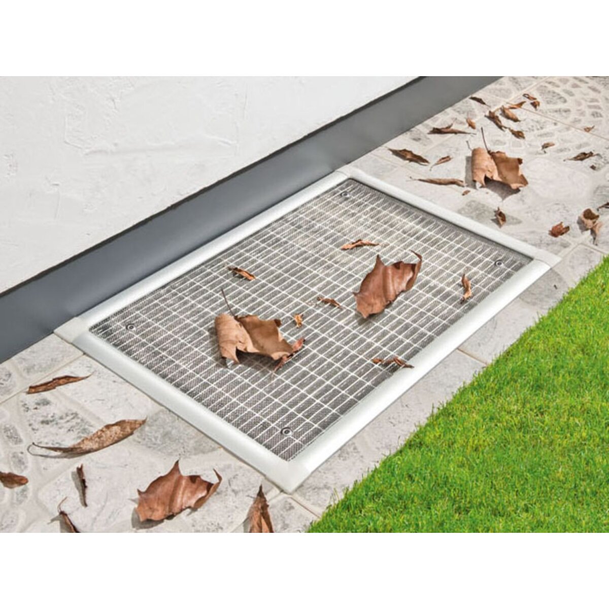 Smartmaxx light shaft cover, with aluminum frame system
