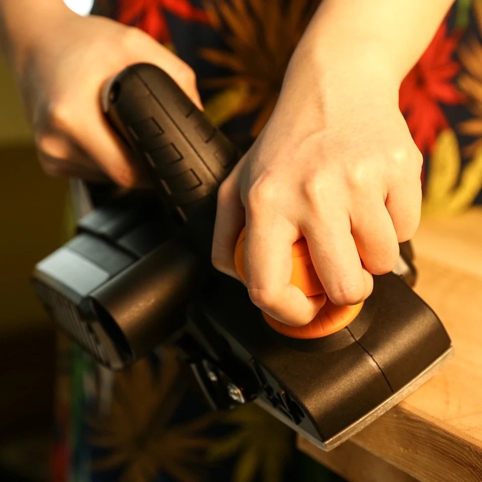 *OFFER* Electric planer (900 W, up to 3 mm cutting depth, large knife shaft, soft grip, incl. parallel stop, rebate depth stop)