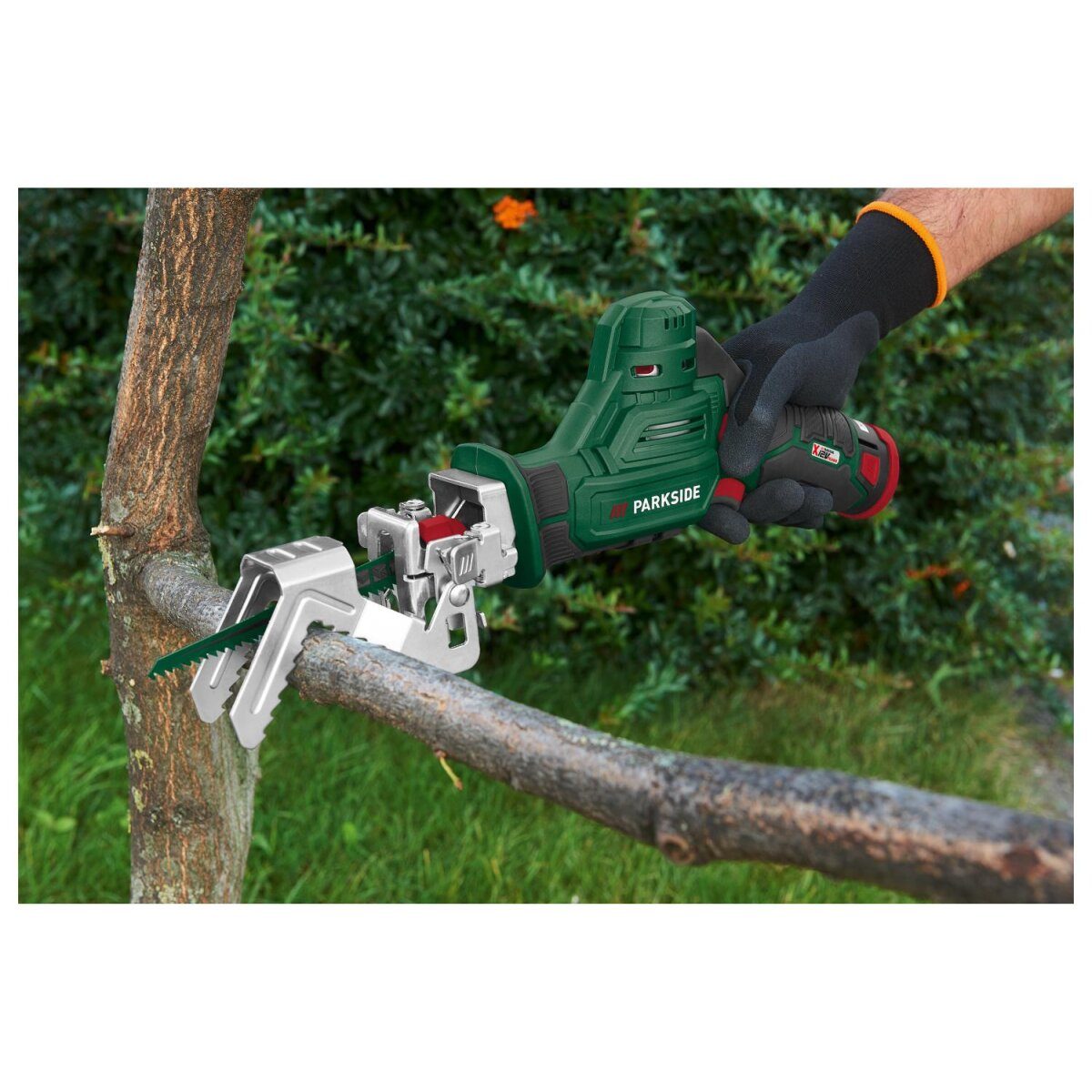 Scie à élaguer sans fil PARKSIDE® 12 V »PAAS 12 B2«, avec batterie et câble de chargement