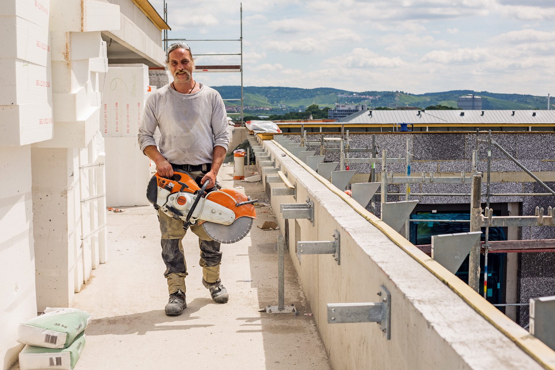 Stihl TS 500i Betonschneider (5,3 PS, 350 mm) Universal-Leichtbenzinschneider Motorflex