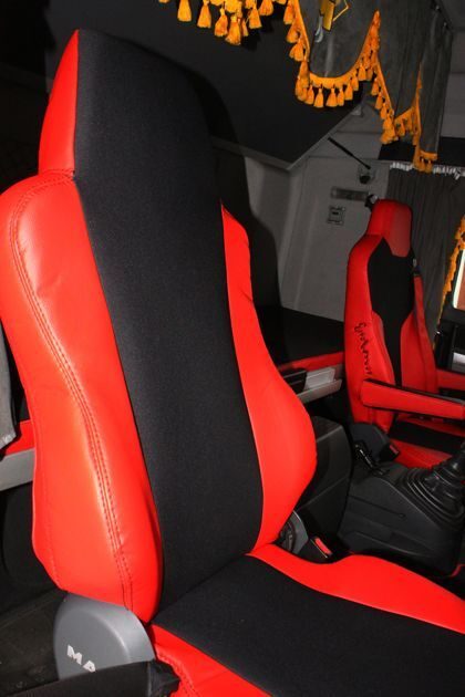 Handgefertigte hochwertige SITZBEZÜGE Leder TIR MAN TGX Komplettset rot