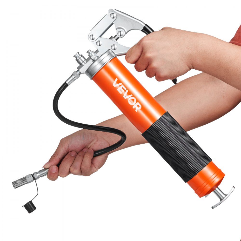 Le kit de pistolet à graisse d'une capacité de 551 bars, d'une capacité de 0,4 L, comprend un tuyau flexible de 18", un coupleur de graisse à double poignée, un tube d'extension rigide et une buse pointue pour l'automobile et la marine