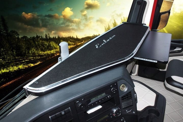 TV-REGAL Regal Arbeitstisch TIR MERCEDES ACTROS MP4 GROßES Set