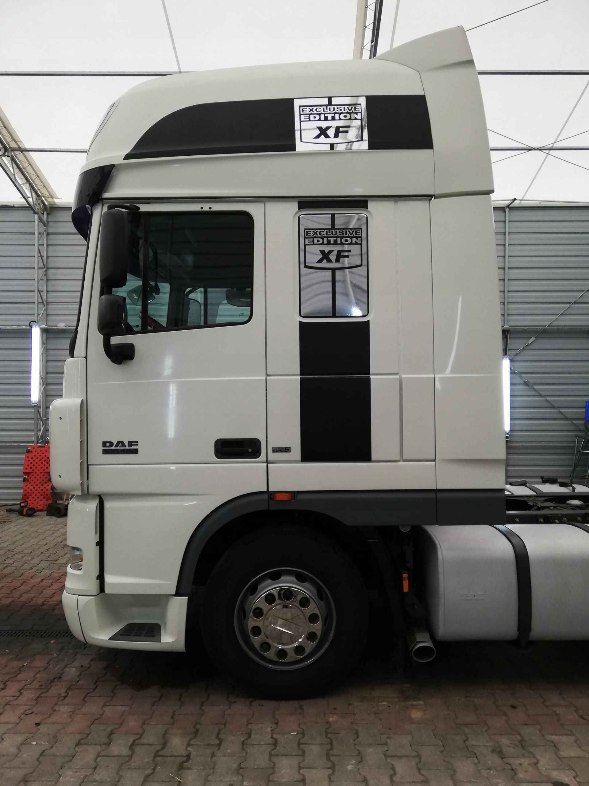 AUTOCOLLANT lettrage du véhicule DAF XF ÉDITION EXCLUSIVE AUTOCOLLANT CHROME