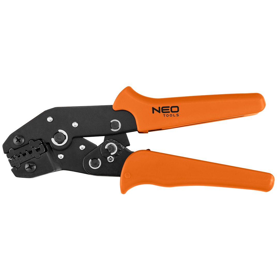 Crimping pliers for insulated and non-insulated cable lugs