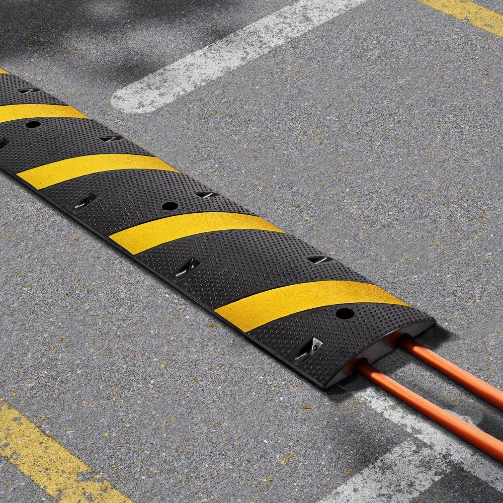 183 cm Kabelbrücke, 2-kanalig, Gummi-Auflaufschutz, 9979 kg Tragkraft, Bodenbeläge, Stolperschutzrampe mit Dehnschrauben, für Asphalt-Beton-Kies-Einfahrten, 1 Stück