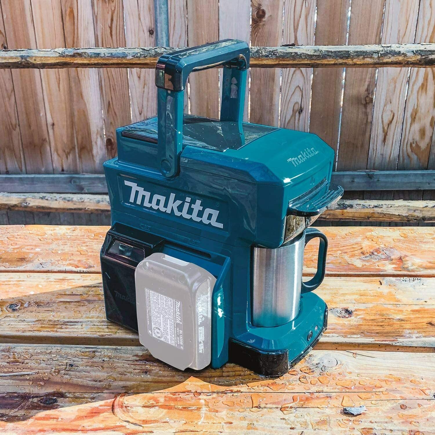 Makita DCM501Z Kaffeemaschine 18 V (ohne Akku, ohne Ladegerät), Schwarz
