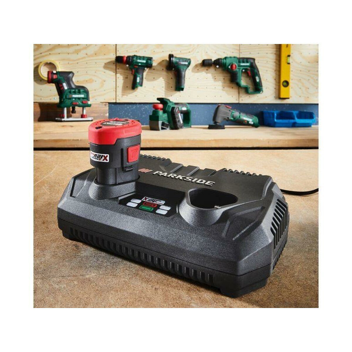 #VENTE# Chargeur PARKSIDE® »PDSLG 12 A1«, 150 watts, pour charger 2 batteries, boîtier compact
