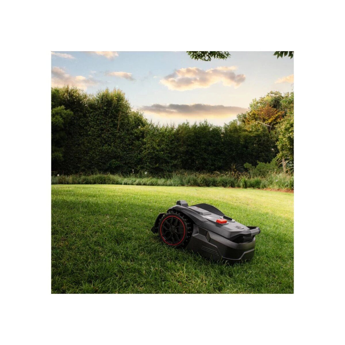 PARKSIDE PERFORMANCE® Akku-Mähroboter „PPAMR 1250 A1“, bis 1250 m² mit Akku, Ladestation und mit Kameraüberwachung ohne Begrenzungskabel