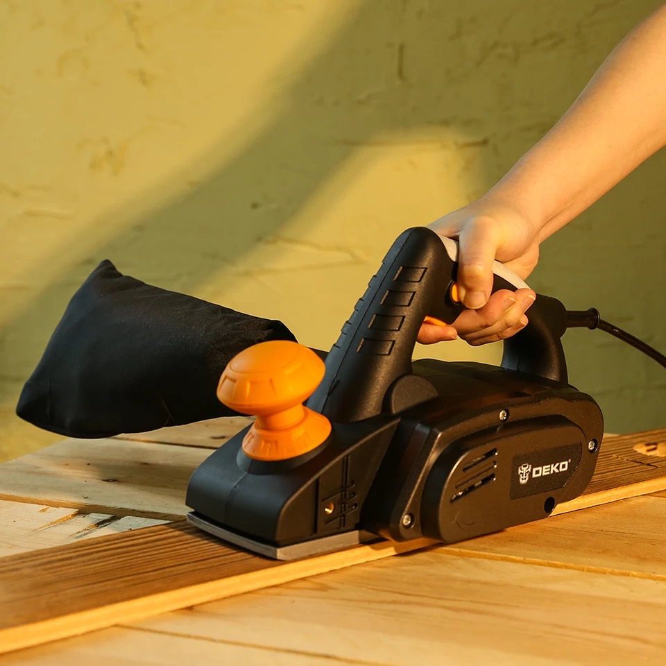 *OFFER* Electric planer (900 W, up to 3 mm cutting depth, large knife shaft, soft grip, incl. parallel stop, rebate depth stop)