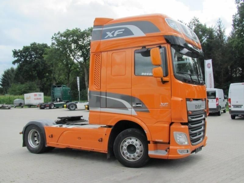 NAKLEJKA z napisem na pojeździe DAF XF 106 EURO 6 105 EURO 5