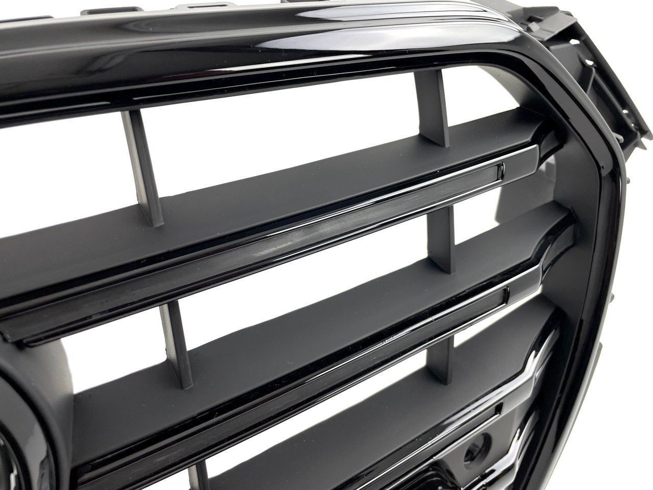 AUDI S4 A4 8K0 B8 LIFT 2012-2015 GRILLE 8K0853651P – Réf. HT-16034