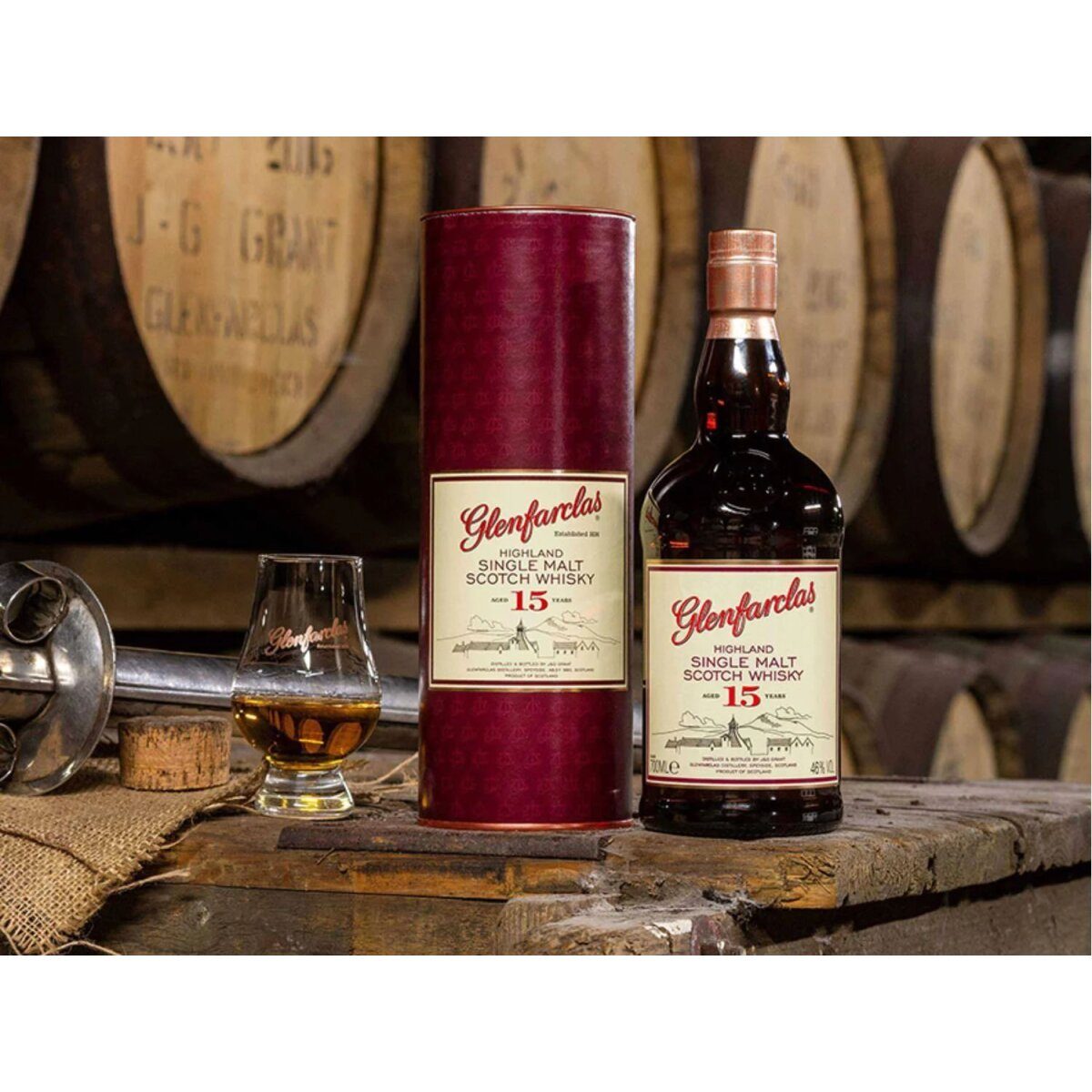 Glenfarclas Highland Single Malt Scotch Whisky 15 Jahre mit Geschenkbox 46 % Vol
